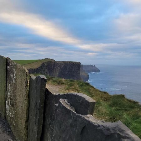 Moher Lodge Liscannor Exteriör bild